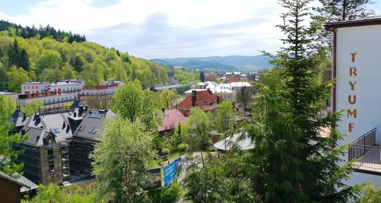 Domy Wczasowe Tryumfy Bed and Breakfast Krynica-Zdrój Exterior foto