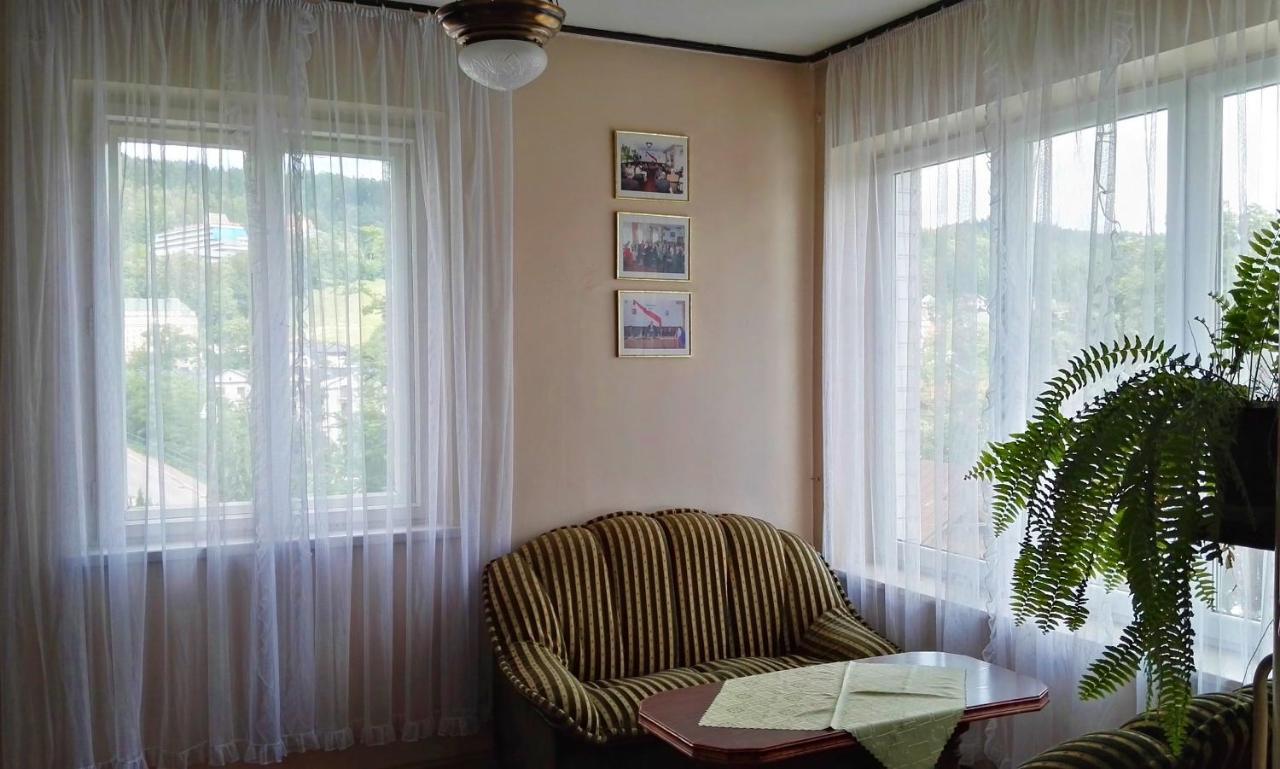 Domy Wczasowe Tryumfy Bed and Breakfast Krynica-Zdrój Exterior foto