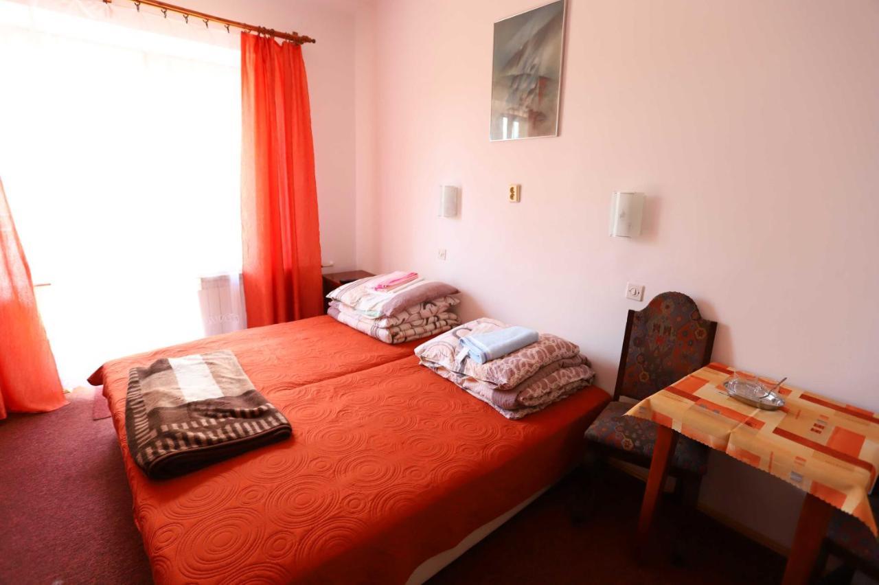 Domy Wczasowe Tryumfy Bed and Breakfast Krynica-Zdrój Exterior foto