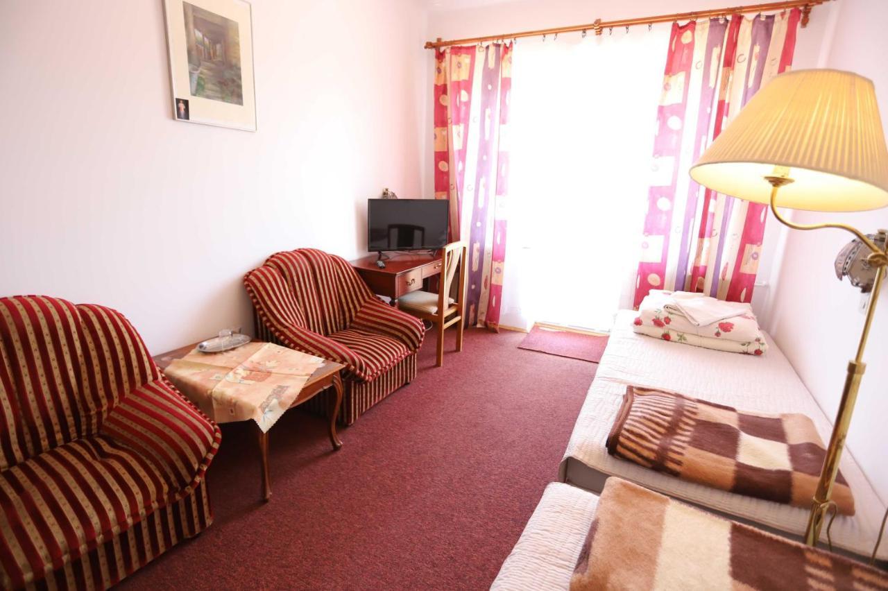 Domy Wczasowe Tryumfy Bed and Breakfast Krynica-Zdrój Exterior foto