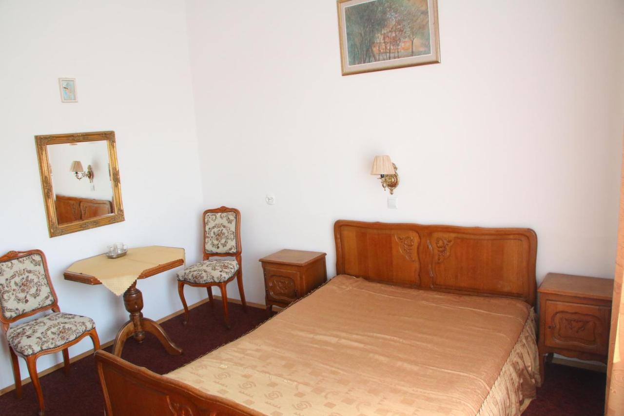 Domy Wczasowe Tryumfy Bed and Breakfast Krynica-Zdrój Exterior foto