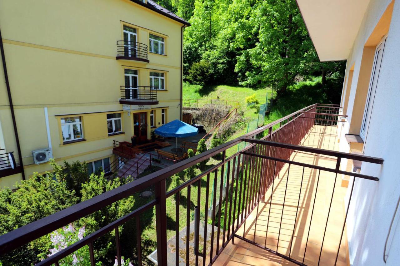 Domy Wczasowe Tryumfy Bed and Breakfast Krynica-Zdrój Exterior foto