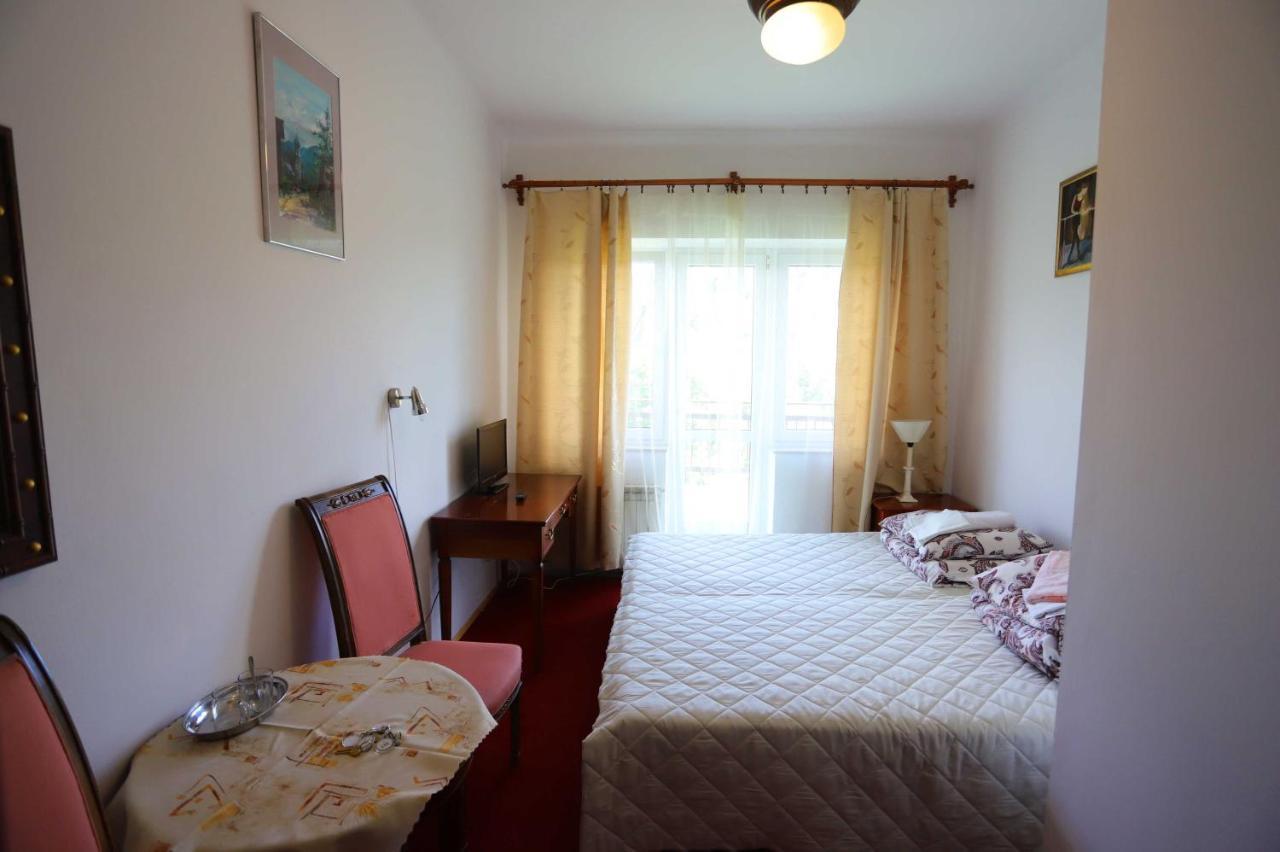 Domy Wczasowe Tryumfy Bed and Breakfast Krynica-Zdrój Exterior foto
