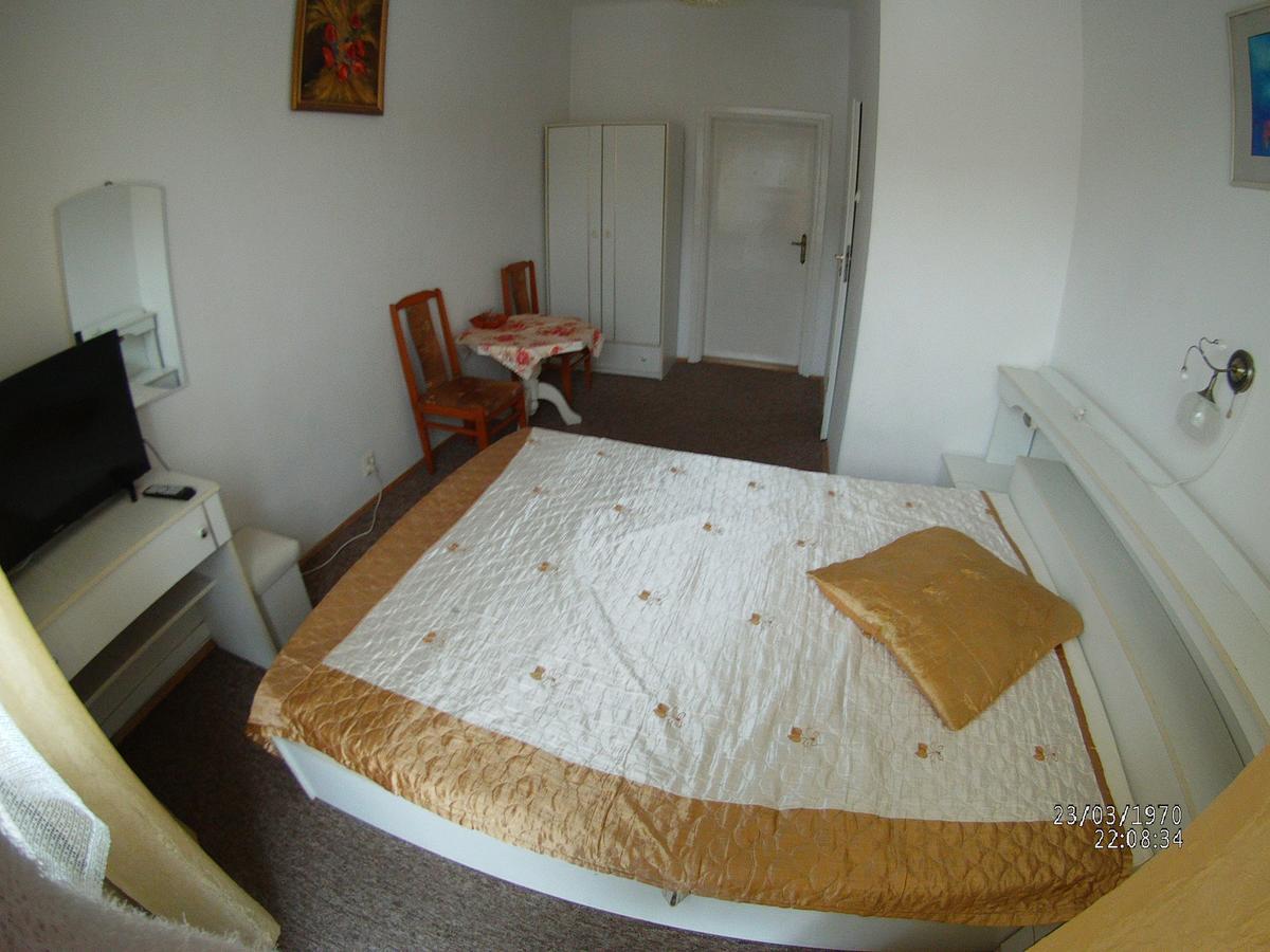 Domy Wczasowe Tryumfy Bed and Breakfast Krynica-Zdrój Exterior foto